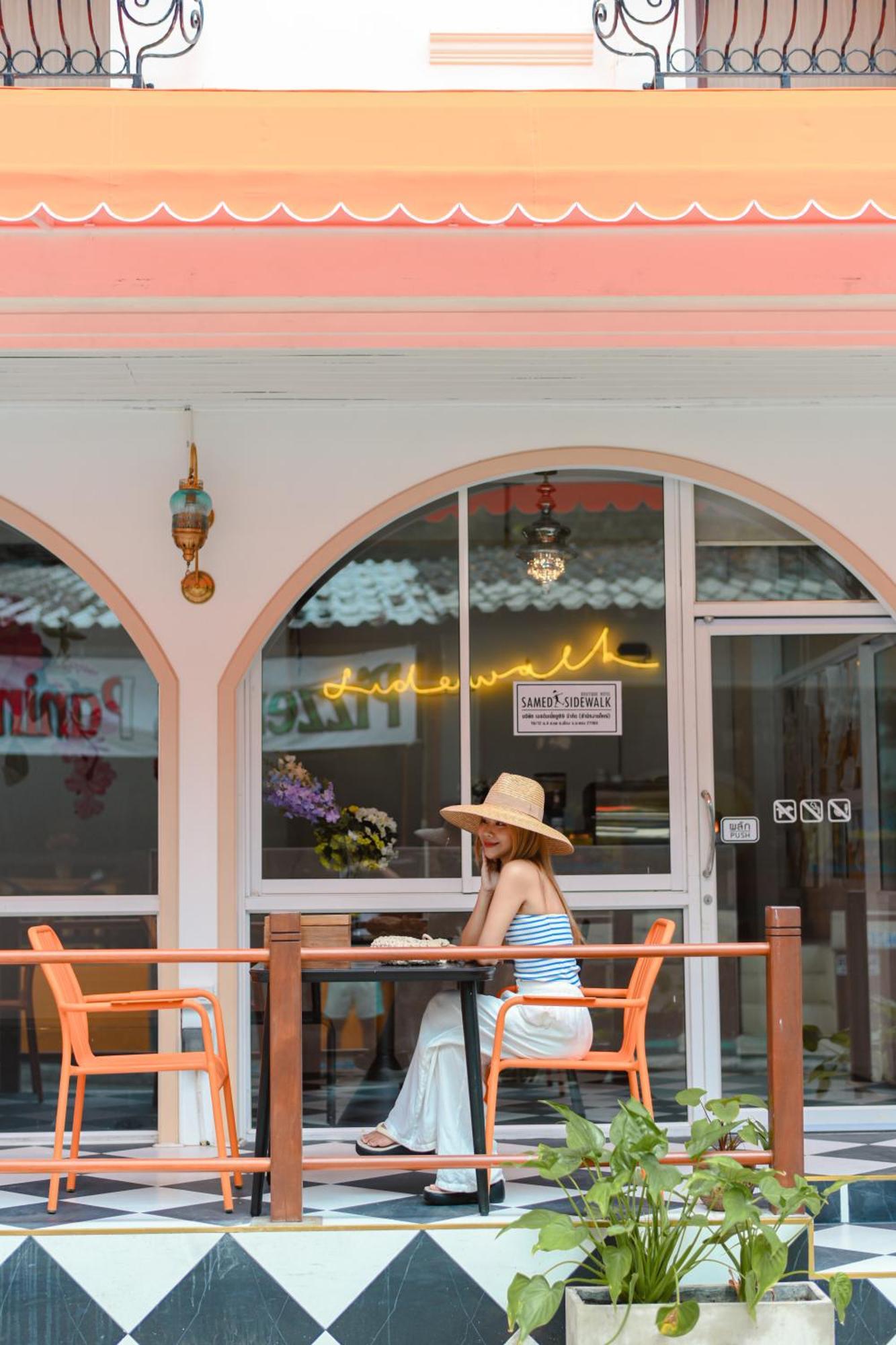 Sidewalk Boutique Hotel Koh Samet Exteriör bild