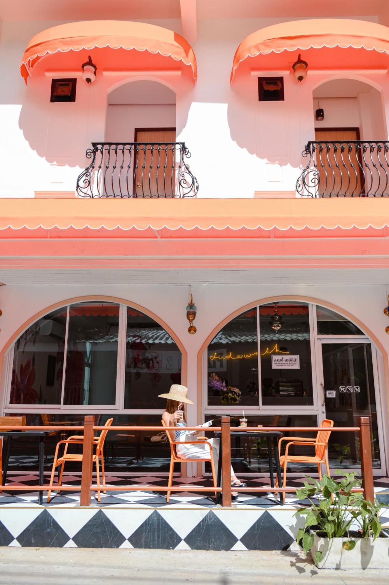 Sidewalk Boutique Hotel Koh Samet Exteriör bild