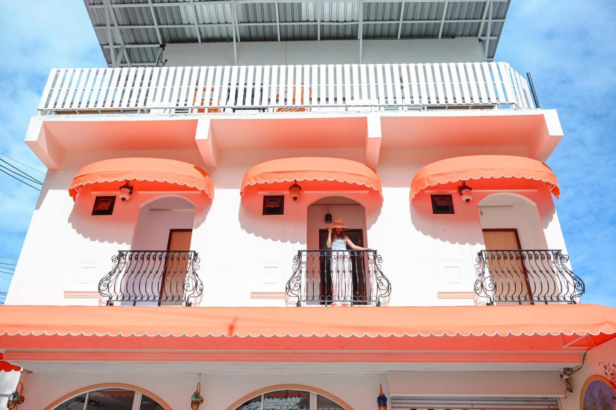 Sidewalk Boutique Hotel Koh Samet Exteriör bild