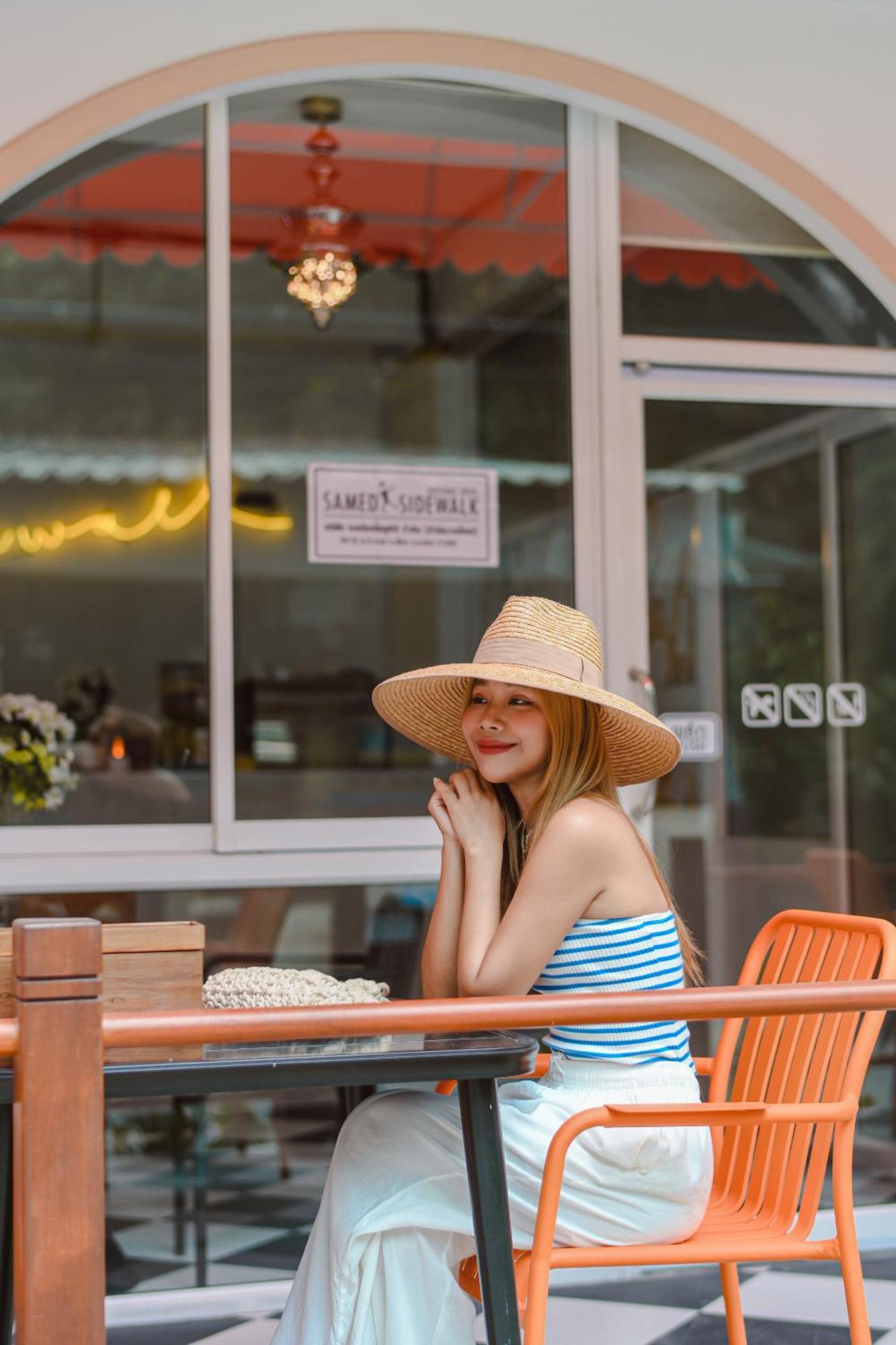 Sidewalk Boutique Hotel Koh Samet Exteriör bild