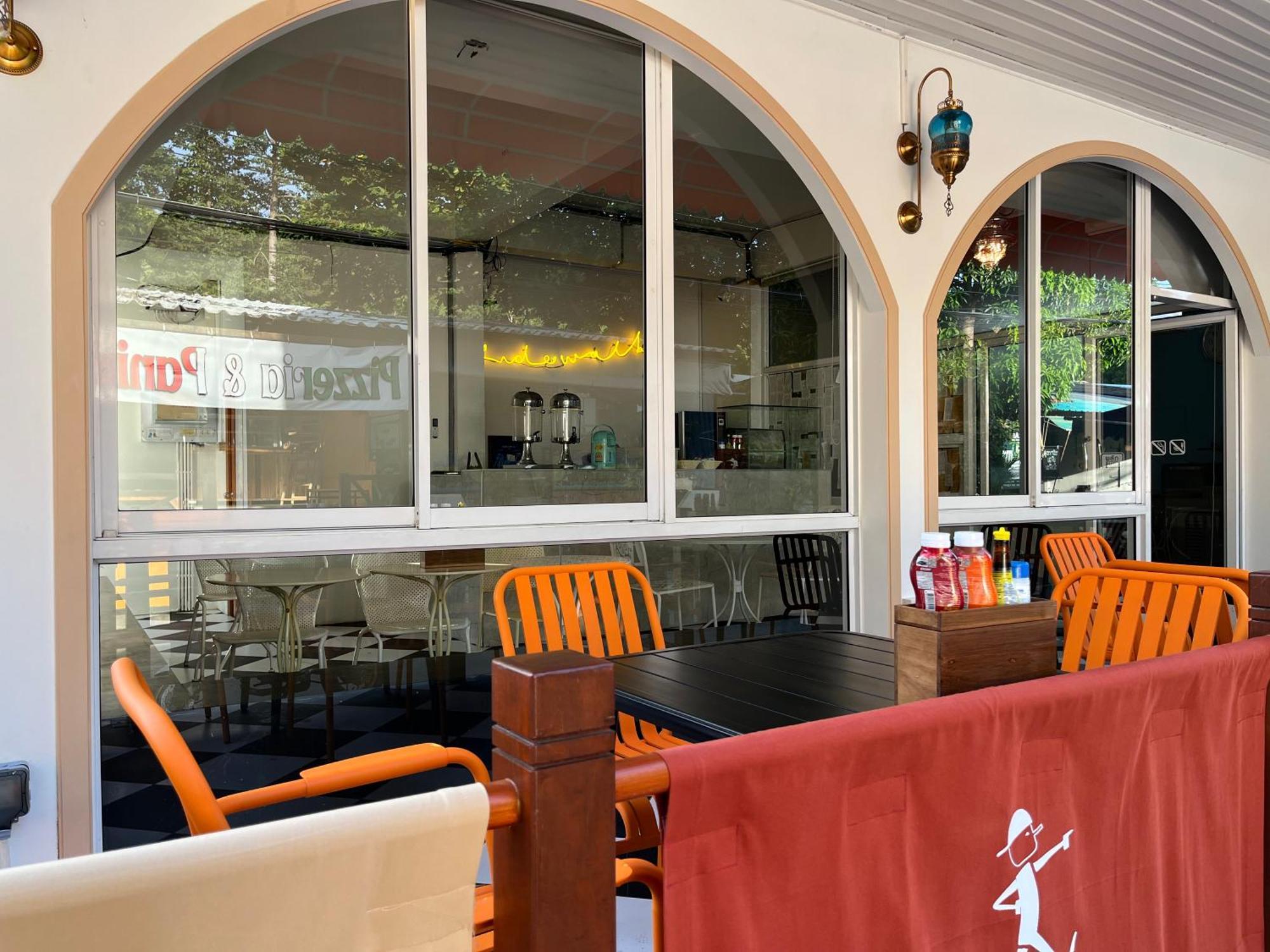 Sidewalk Boutique Hotel Koh Samet Exteriör bild